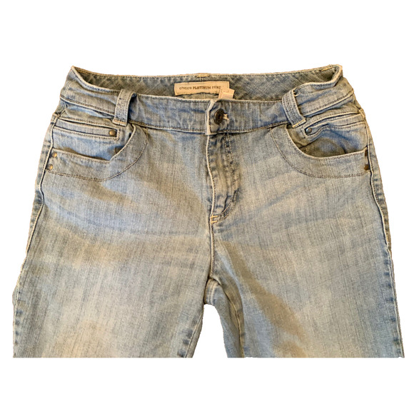 Chicos Capri Jeans Womens 0 (4) Platinum Denim Ultimate Fit Slim Leg Trousers - Picture 4 of 14